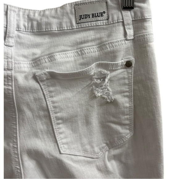 JUDY BLUE white, distressed, mid-rise boyfriend-fit jeans with a raw hem 3/26 - Picture 7 of 11